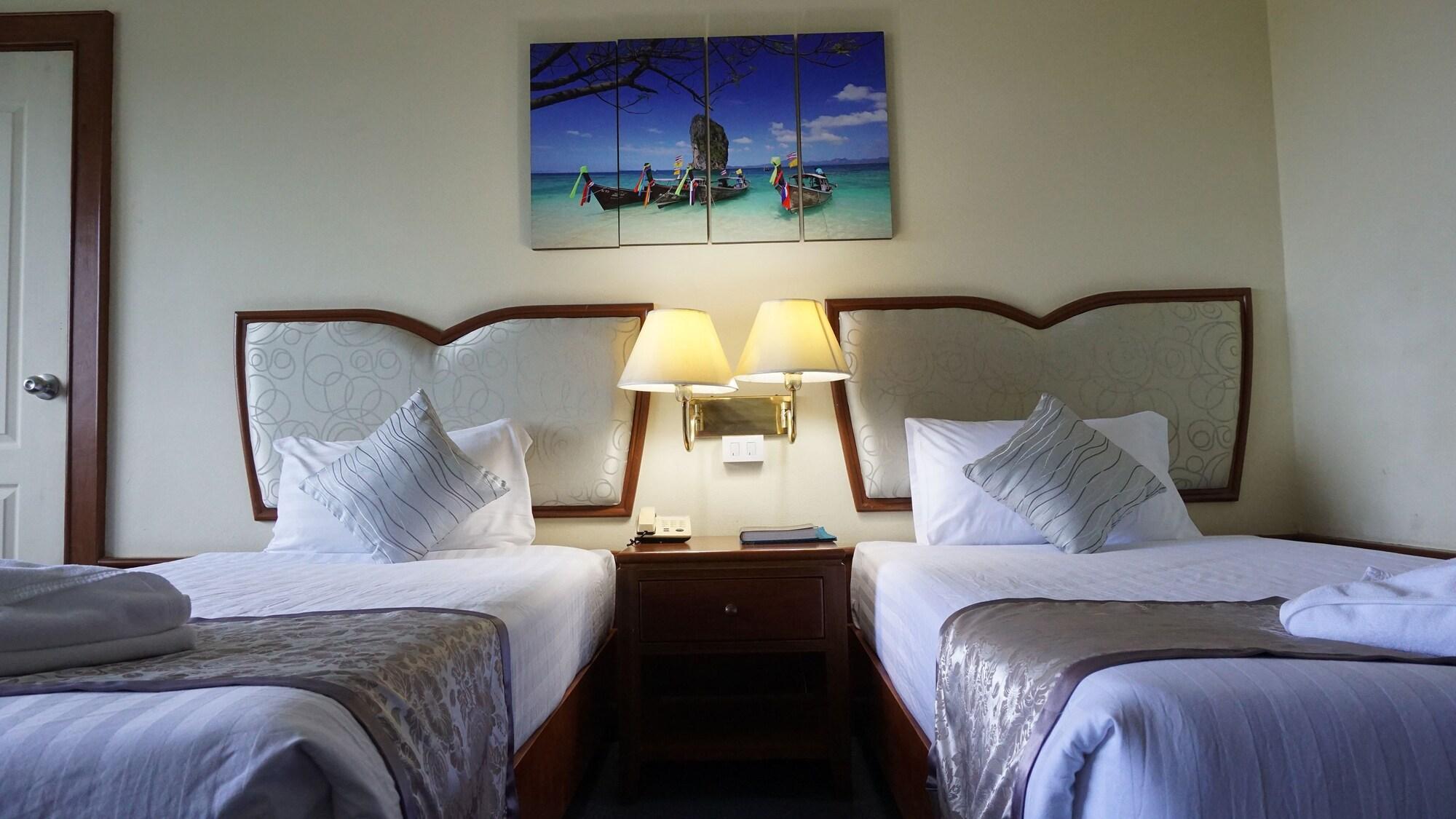 Wattana Park Hotel Trang Exterior photo